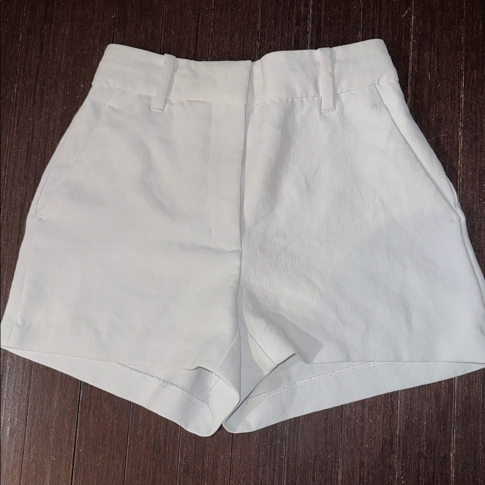 Wilfred Cream High-Waisted Shorts